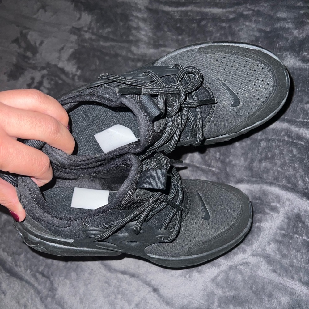 NIKE prestos.